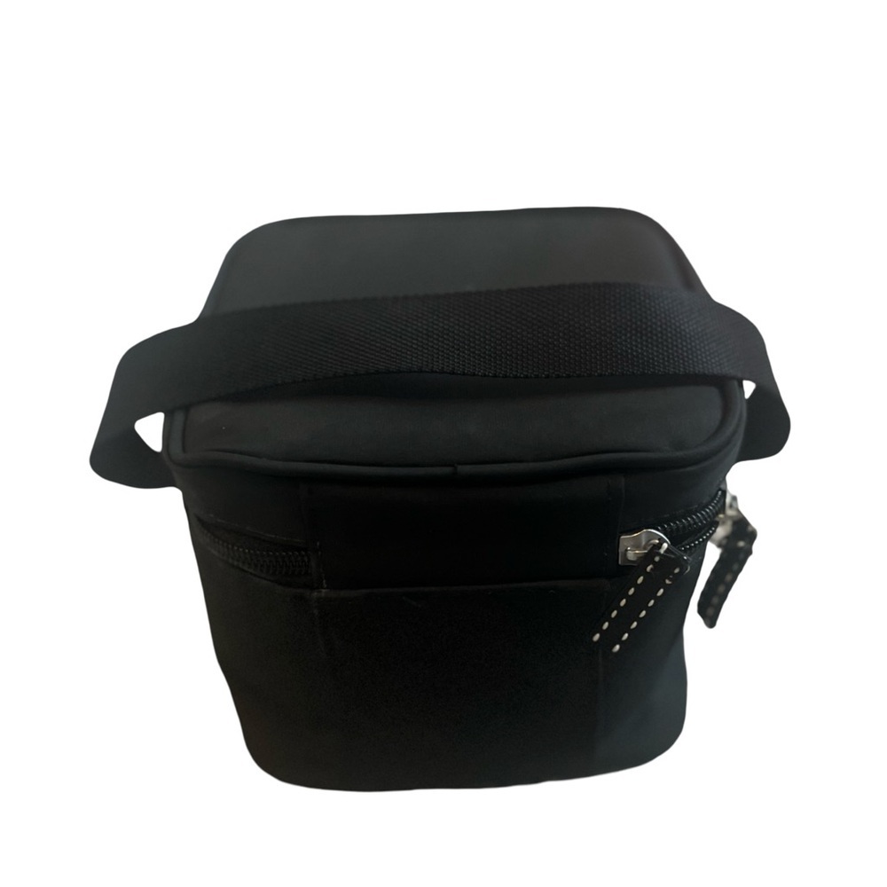 Medela Black Breast Milk Cooler Bag. - Picture 2 of 4